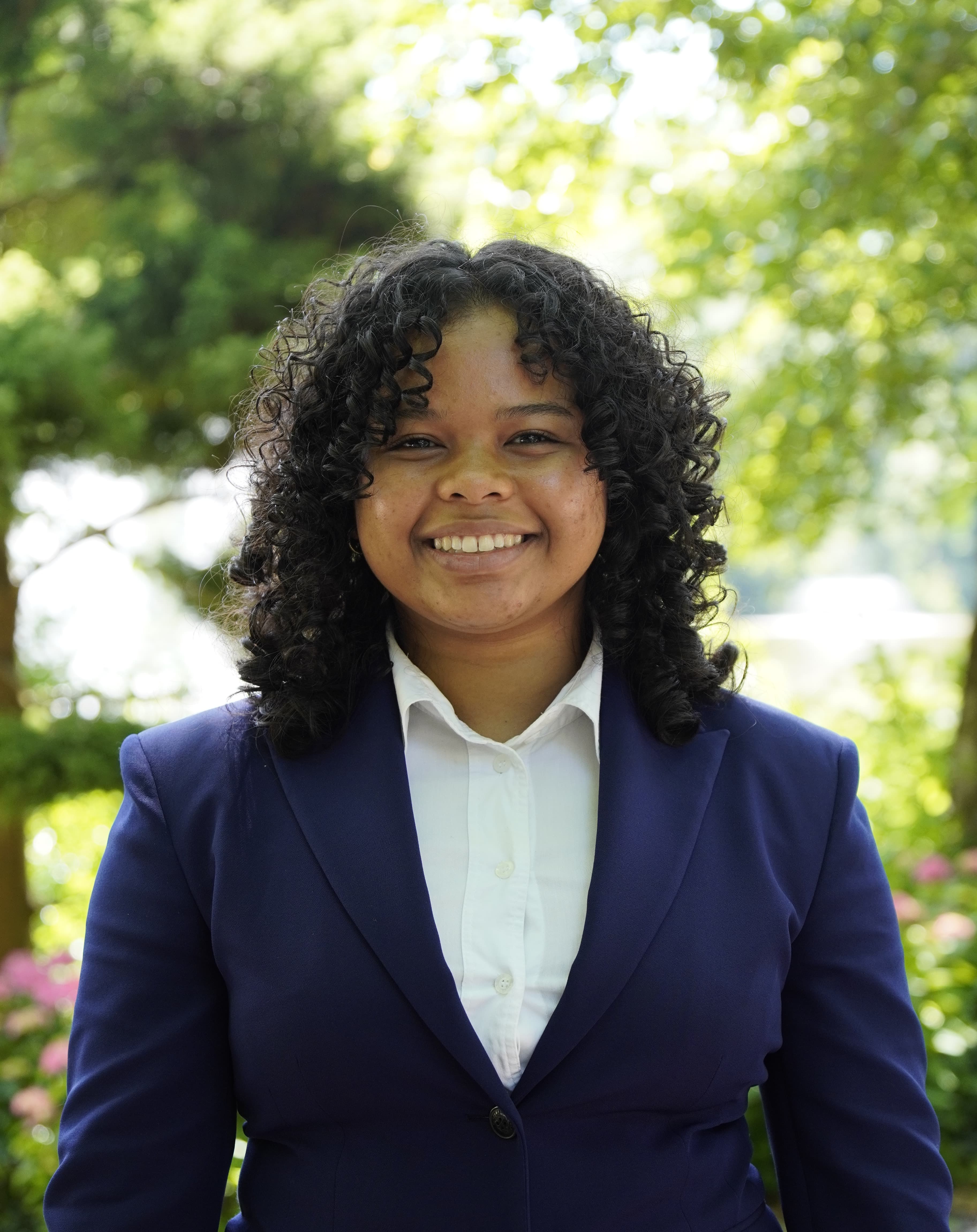 Brenna Lamsberg, Vicevoorzitter Extern