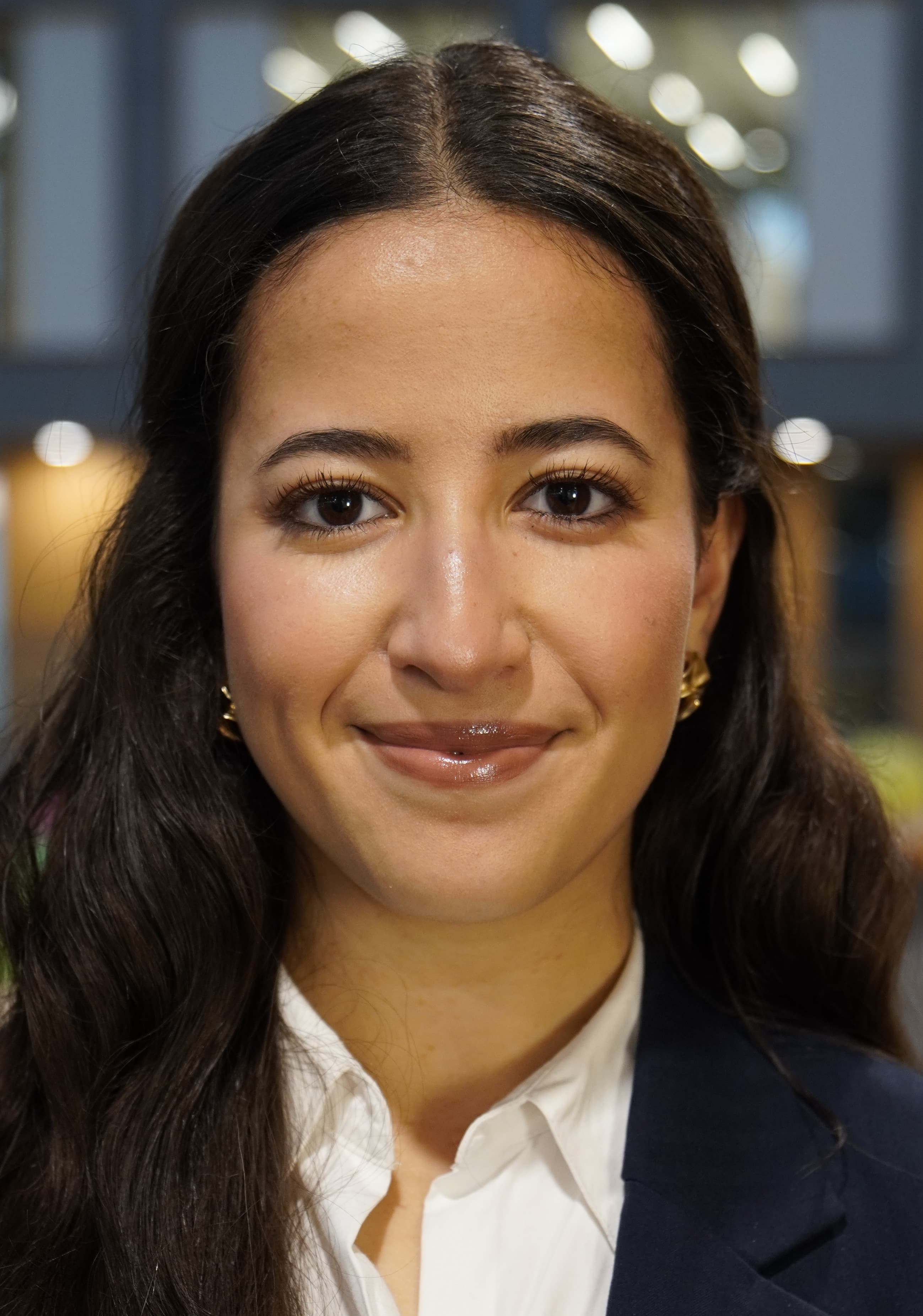 Mariem Ahallaoui, Secretaris