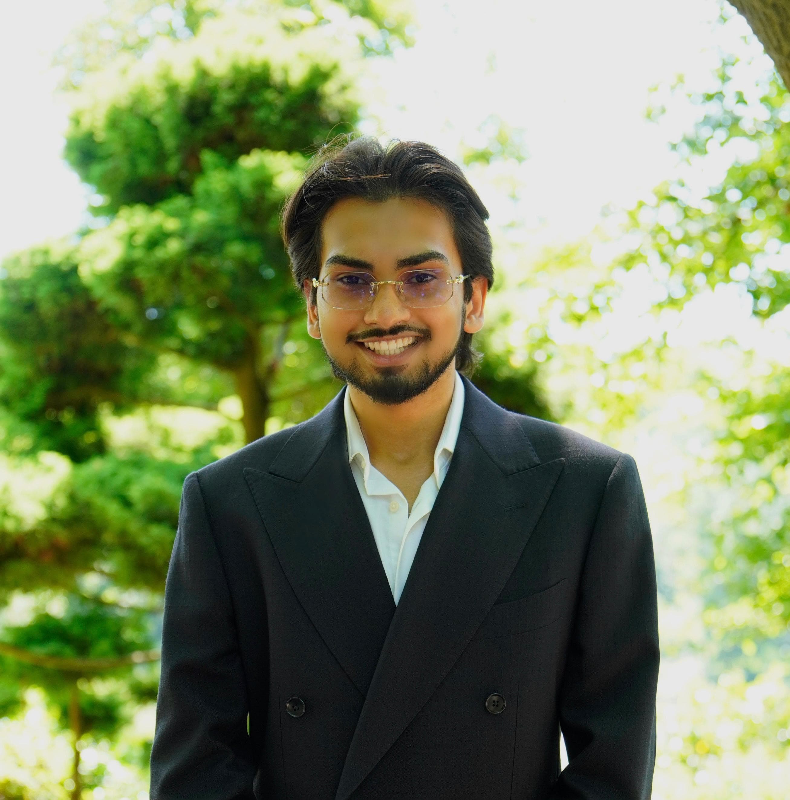 Farisj Habieb, Vicevoorzitter Intern